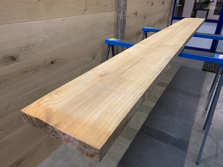 Radiata pine planken fijn bezaagd 45x290 mm lengte 295 cm