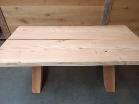 DOUGLAS KRUISPOOT TAFEL 200CM