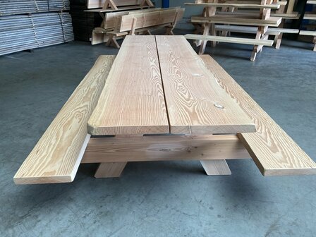 DOUGLAS PICKNICK TAFEL 250CM