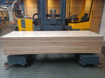 18 MM EIKENMEUBELPANEEL 800X2800MM