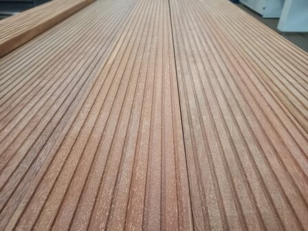 35X180MM AZOB&Eacute; ANTISLIP 300CM