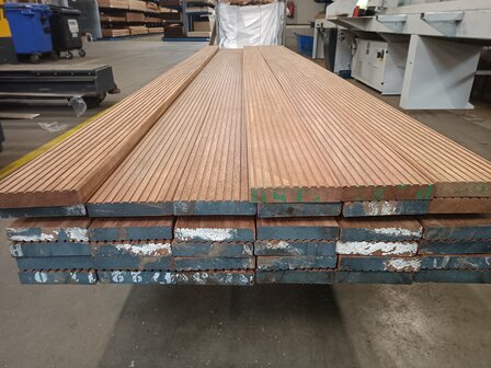 35X180MM AZOB&Eacute; ANTISLIP 300CM