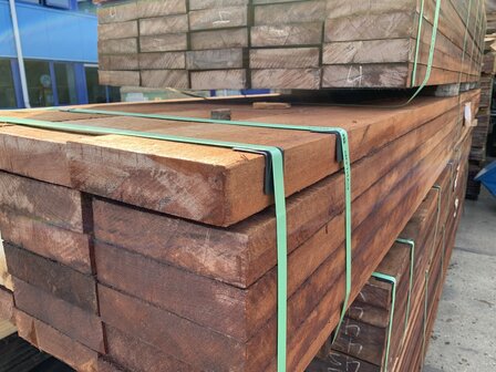 50x200 mm hardhout fijn bezaagd 500cm