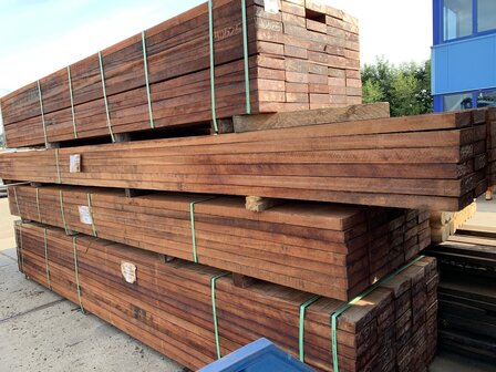 50x200 mm hardhout fijn bezaagd 500cm