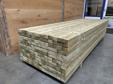 45x70mm ge&iuml;mpregneerd vuren 300cm