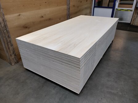 Multiplex interieur 6mm 122x250cm