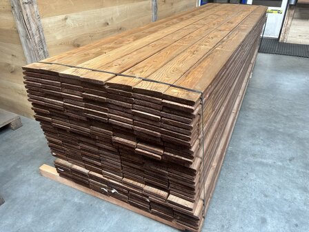 18x145 MM  waxed bruin vurenhouten planken geschaafd 390 cm lang