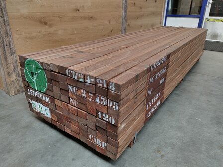 45x70mm hardhout geschaafd 400cm