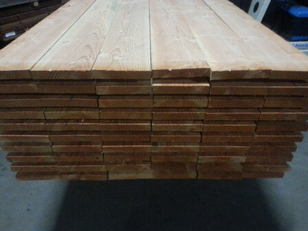 32x200 MM Douglas fijnbezaagde 500 CM lang