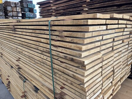 25x200 MM Eikenhouten fijnbezaagde planken 400 CM