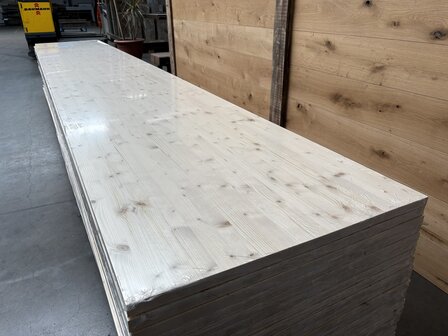 28 mm 600x5000 MM vuren meubelpaneel