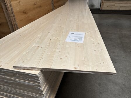 28 mm 600x5000 MM vuren meubelpaneel