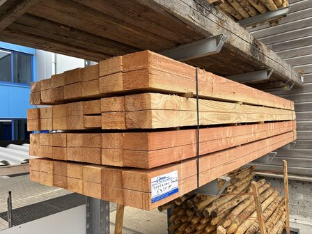 7.5x15 CM Douglas fijnbezaagde balk 400 CM