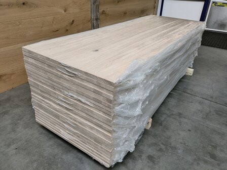 19 MM EIKENMEUBELPANEEL 600X1800MM