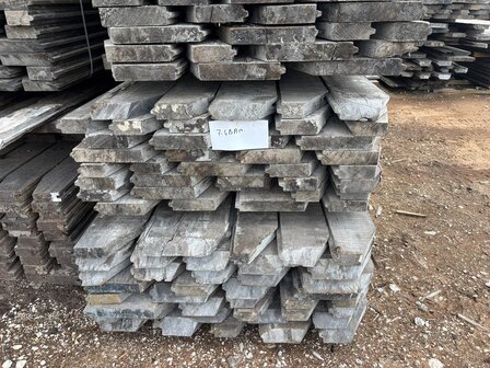 5 CM  x  450 cm lengte gebruikte hardhouten damwand met FSC recycle keurmerk