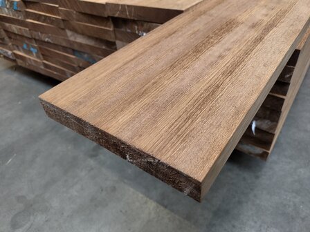 IROKO 27X180MM 300CM