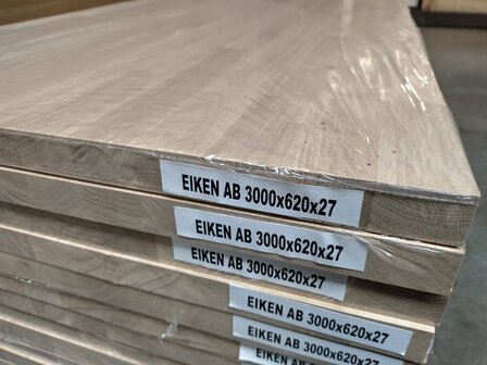 620x3000mm 27mm Eiken meubelpaneel gevingerlast