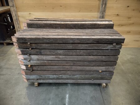 80x80mm hardhout gebruikt 150cm