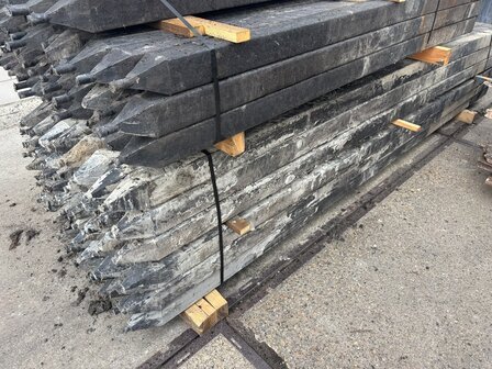 kunststof gebruikte palen 8x8 cm x 160 cm lang