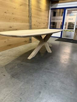 Deens ovaal tafelblad 300 x 110 cm