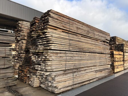 7 CM damwand vuren gebruikt 600 CM lang FSC