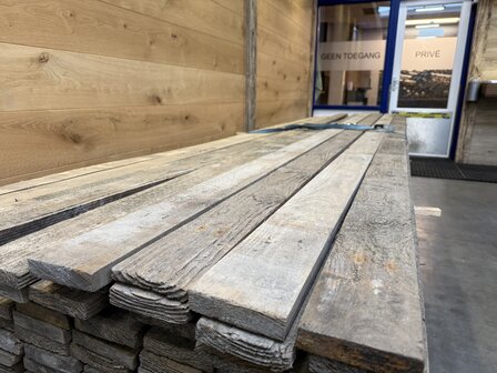 Oud vuren hout 20x10CM circa 400CM 