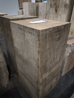 Hardhouten gebruikte meerpaal sokkel 30x30 cm diverse hoogtes  