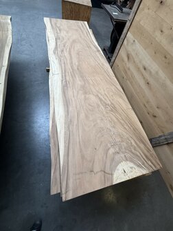 Suar boomstam tafelblad H80 90 x 300cm , unieke en massieve tafelblad