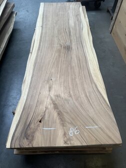 Suar boomstam tafelblad A39 95 x 300cm , unieke en massieve tafelblad