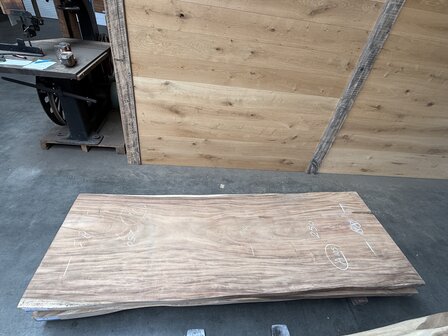 Suar boomstam tafelblad I10 85x250cm , unieke en massieve tafelblad
