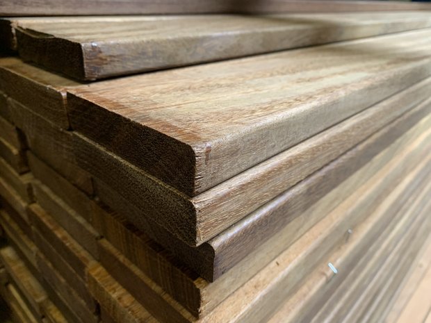 18x90 mm hardhout geschaafde planken