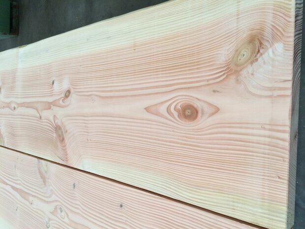 Douglas  kruispoot tafel met boomstam tafel blad  6 cm in diverse lengtes beschikbaar
