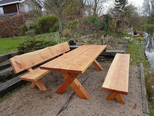 DOUGLAS KRUISPOOT TAFEL 200CM