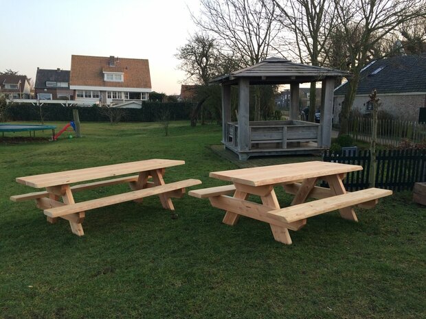 DOUGLAS PICKNICK TAFEL 250CM