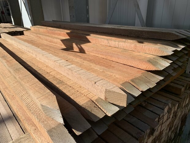 4X4CM 1.2M HARD HOUT RUW