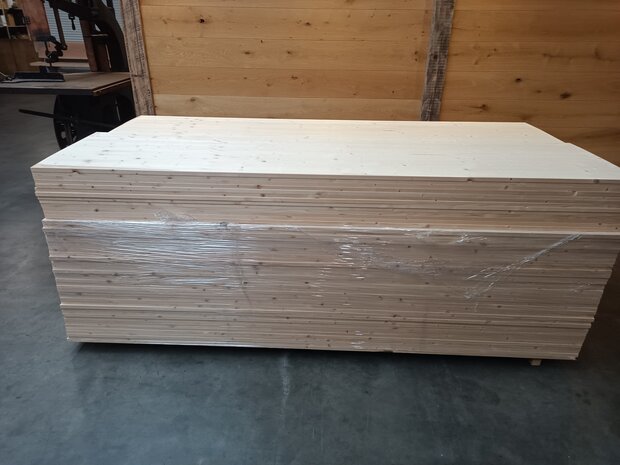 18mm 600x2500mm Vuren meubelpaneel