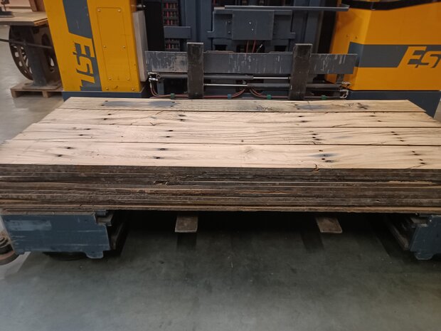 20X250 MM EIKENHOUTEN SPOORPLANKEN 260 CM LENGTE