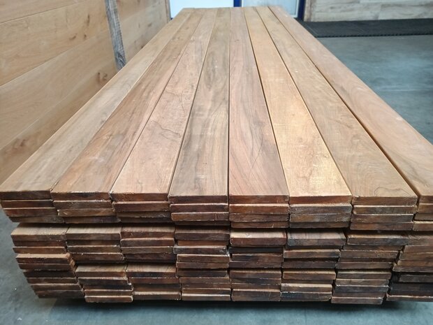 21x120mm 305cm IPE