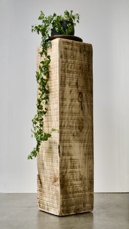 Sydney Post 120cm