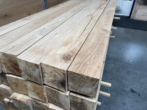 140x140 MM eiken 300 CM geschaafd