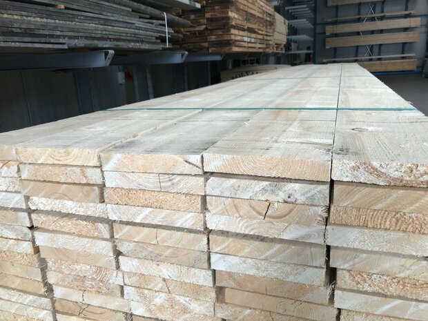 32x200 MM vurenhouten steigerplanken cm lengte  