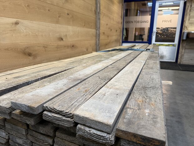 Oud vuren hout 20x10CM circa 400CM 