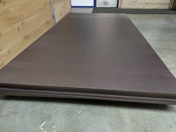 Berken betonplex 15mm 125x250cm Antislip hexa