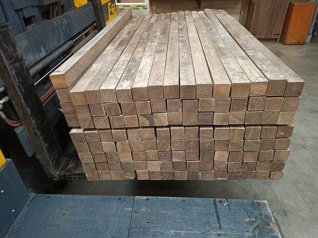 7x7cm hardhout gebruikt 175cm