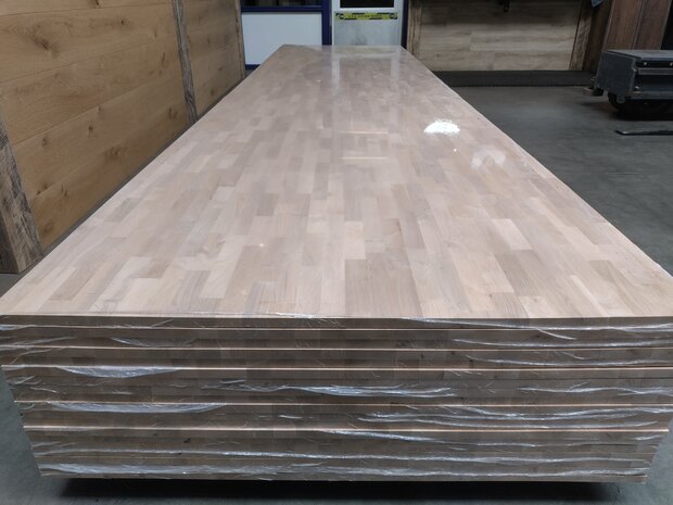 18mm 110x450cm Black alder meubelpaneel