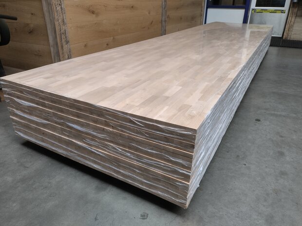 18mm 110x450cm Black alder meubelpaneel