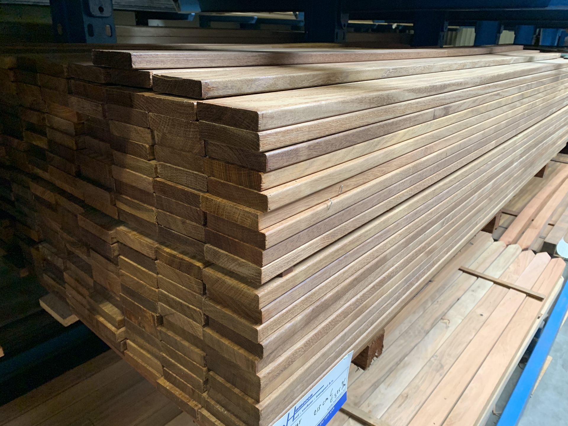 18x90 hardhouten geschaafde planken Van Hameren Houthandel