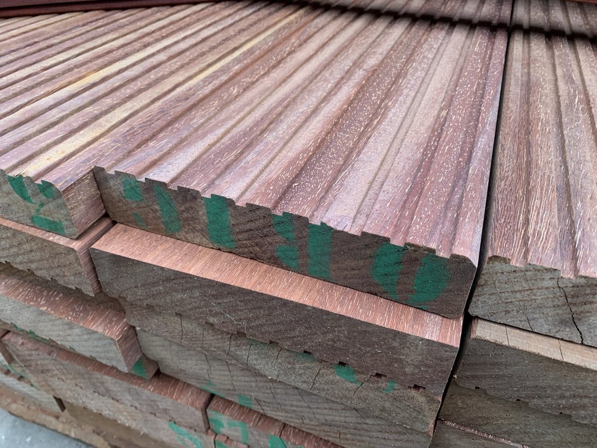 Geschaafd-Hard-Hout