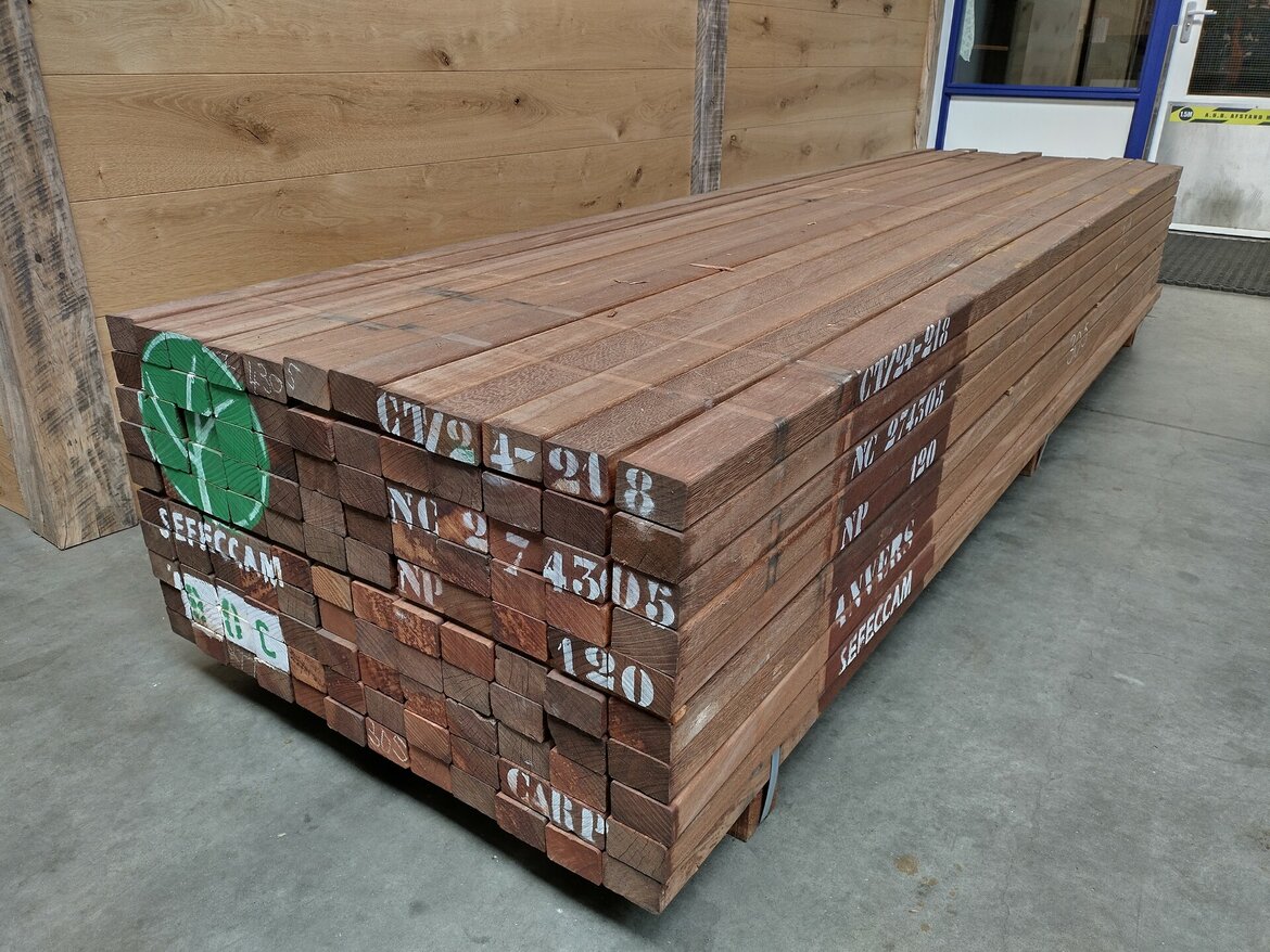 45x70mm