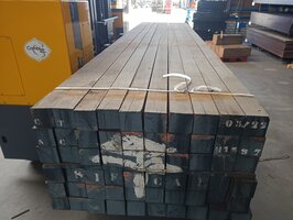 10x10CM 3.0m HARD HOUT RUW